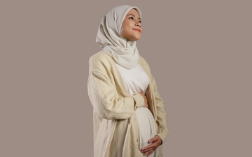 Pregnant mom